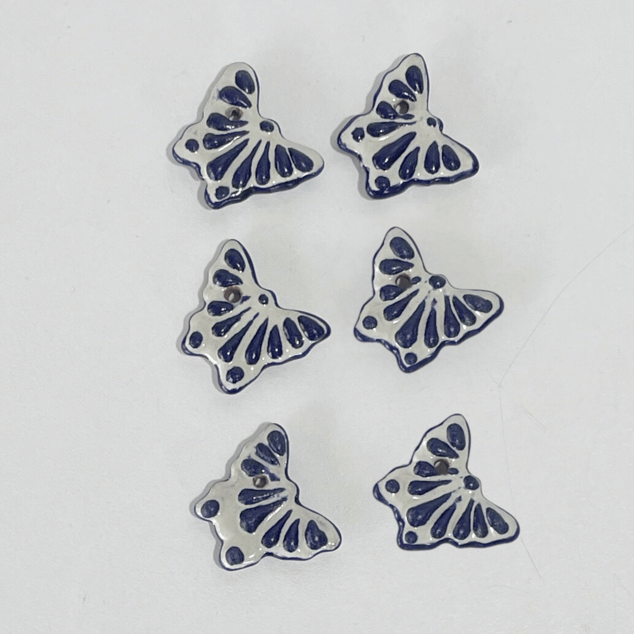 MARIPOSA 1.9 CM FONDO TRADICIONAL DECORADO AZUL COBALTO