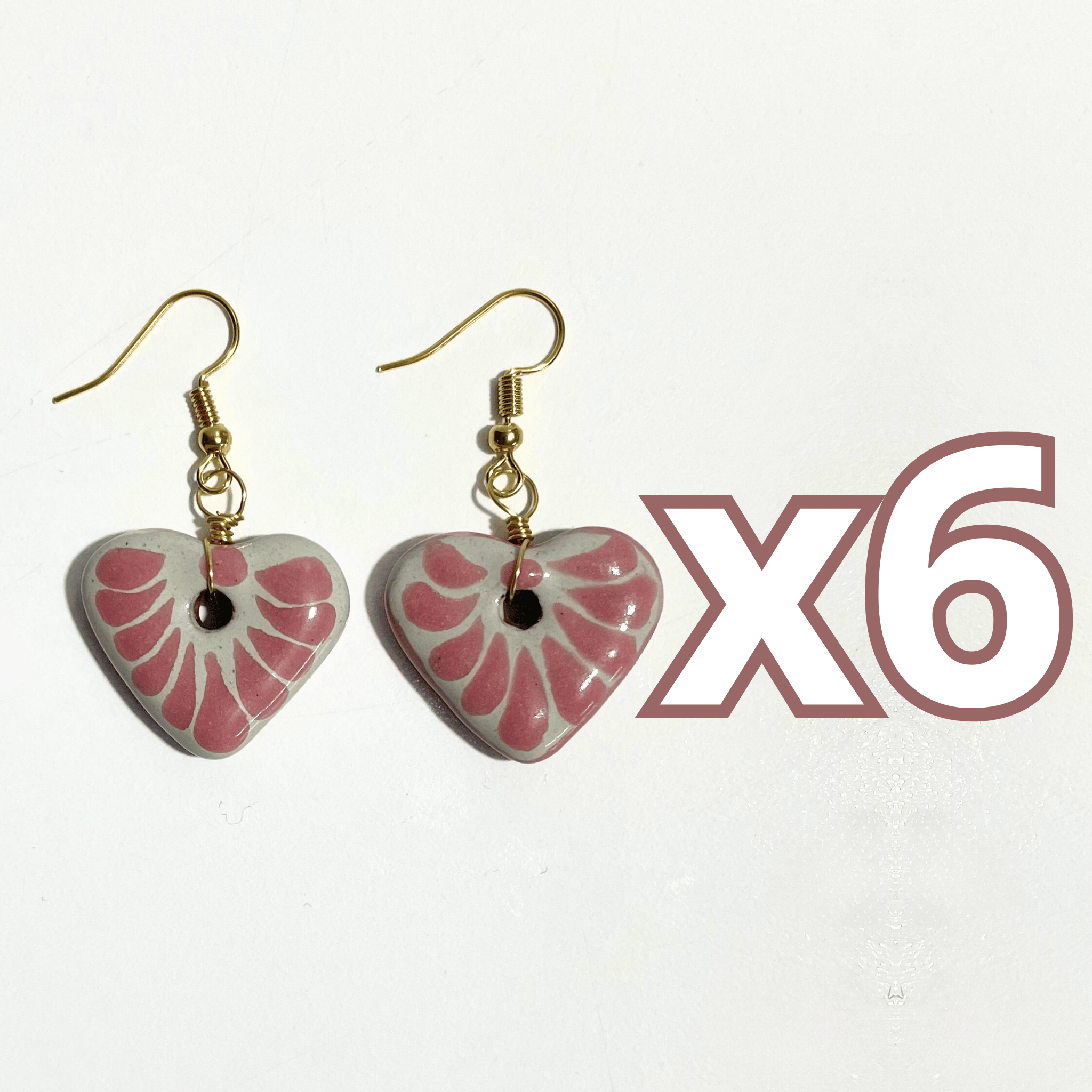 ARETES CORAZON PLANO CERRADO FONDO TRADICIONAL DECORADO ROSA