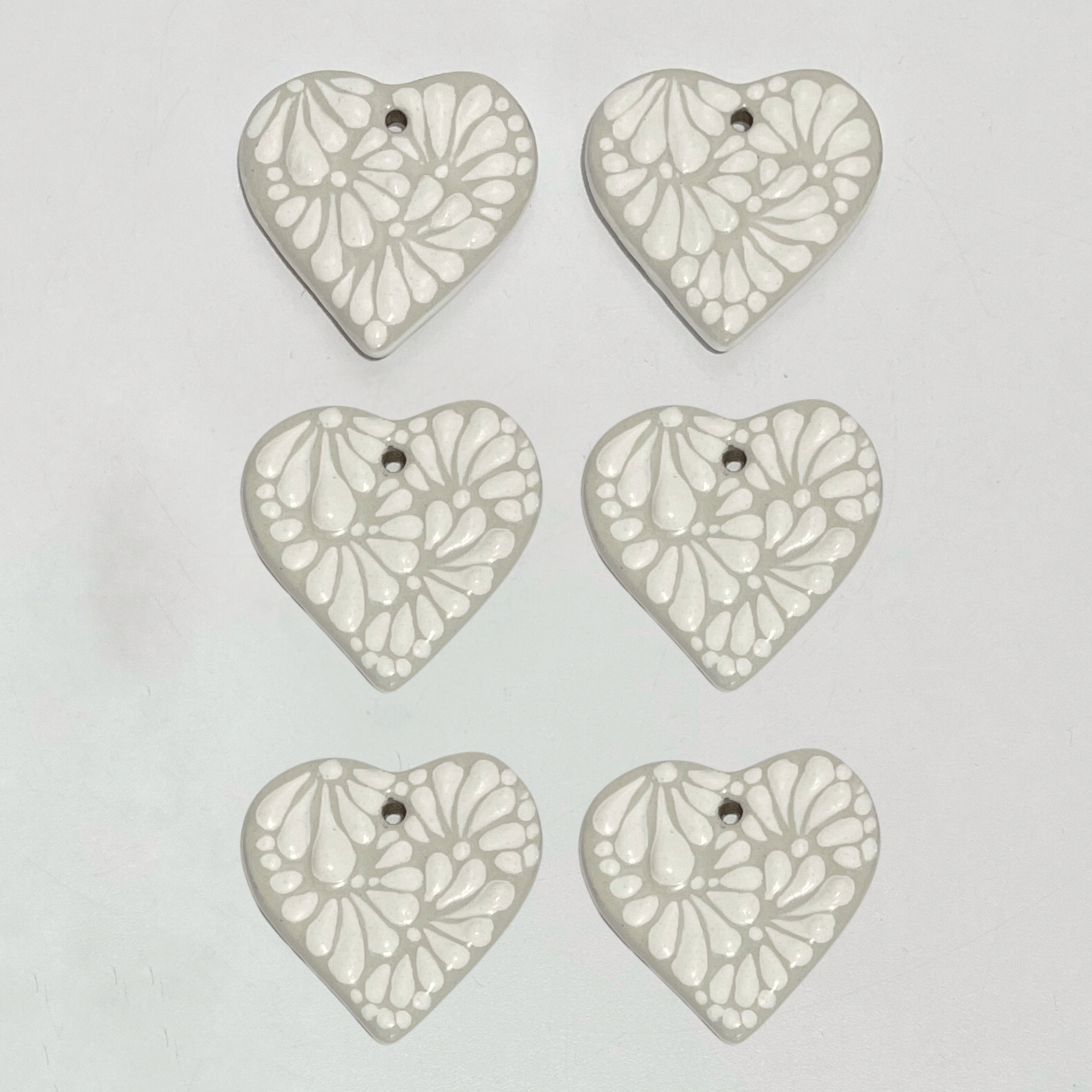 CORAZON PLANO CERRADO 4.5 CM FONDO TRADICIONAL MIK BLANCO