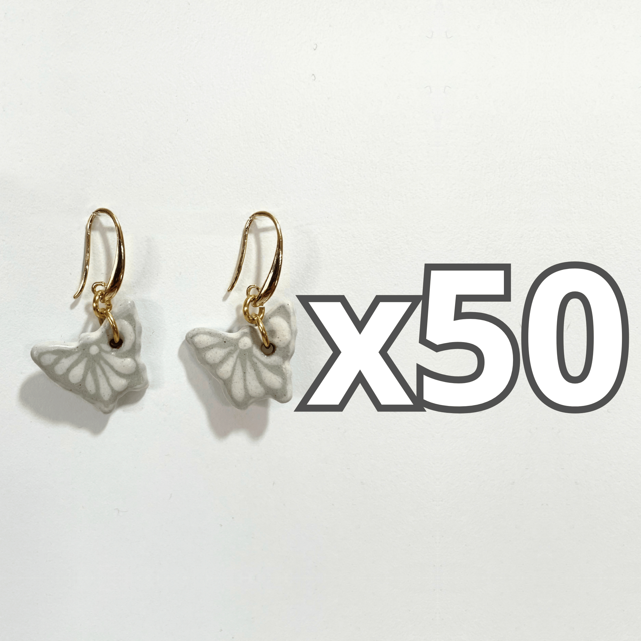 ARETES MARIPOSA FONDO TRADICIONAL DECORADO BLANCO