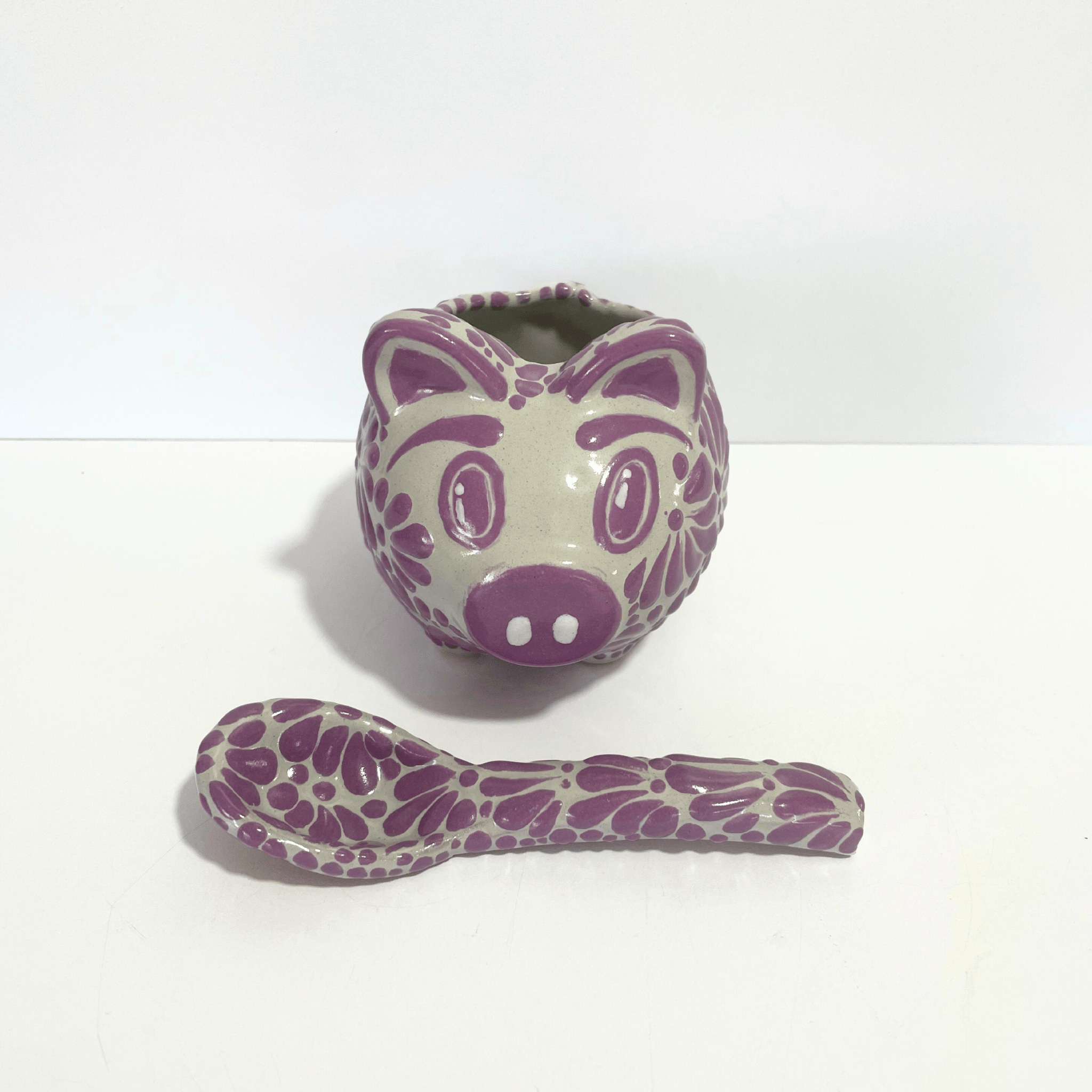 SALSERA CERDITO FONDO TRADICIONAL MIK MORADO