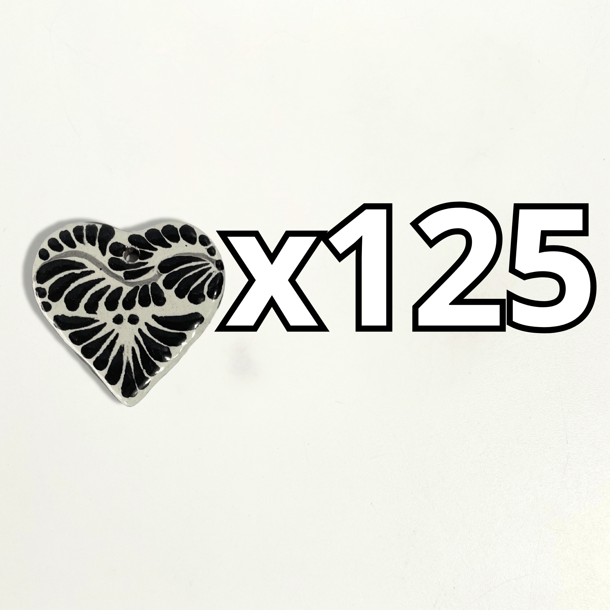 CORAZON PLANO CERRADO 4.5 CM FONDO TRADICIONAL DECORADO NEGRO