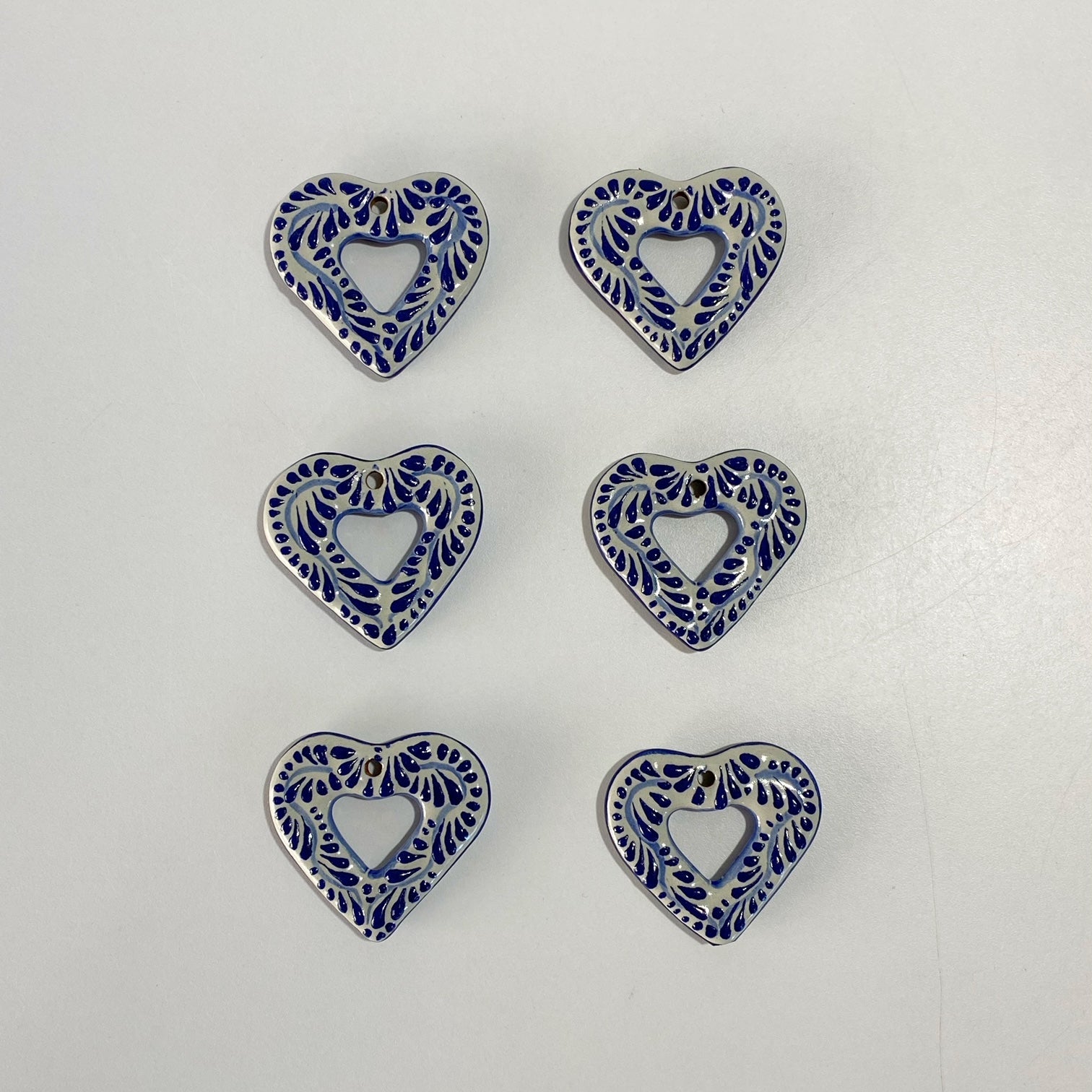 CORAZON PLANO CORTE INTERNO 4.5 CM FONDO TRADICIONAL DECORADO AZUL COBALTO