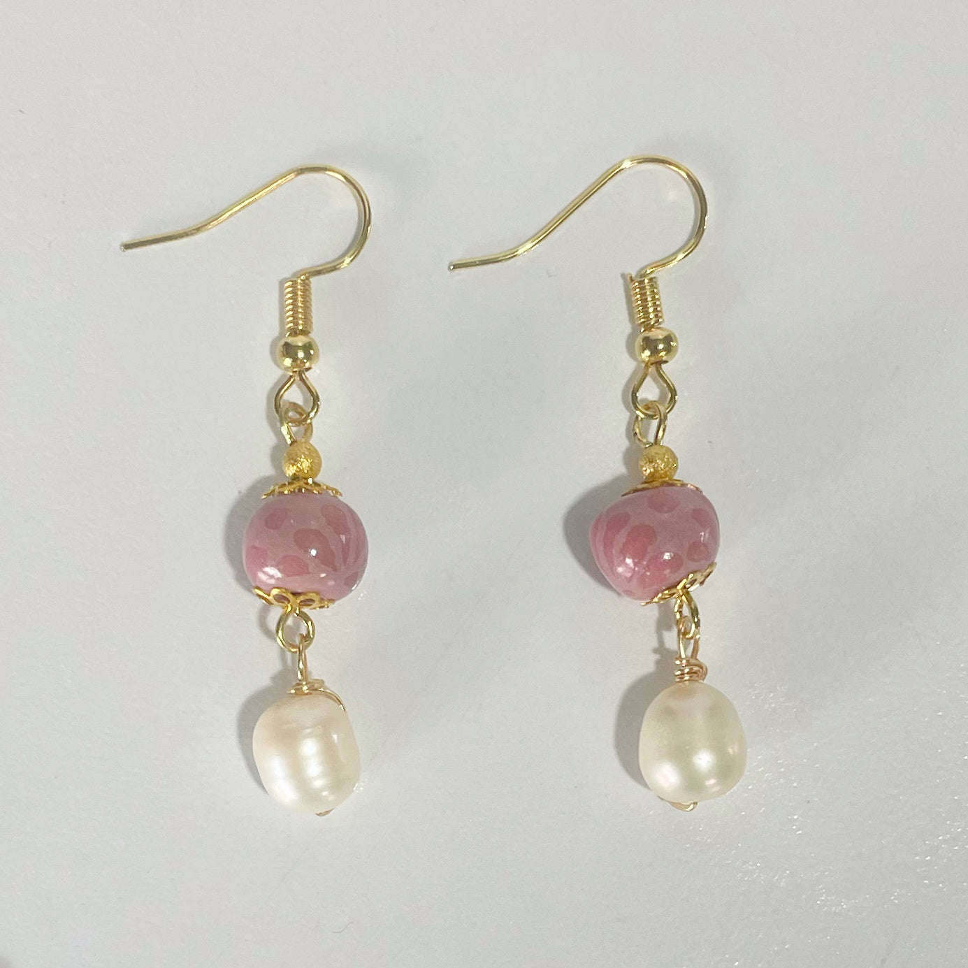 ARETES ESFERA FONDO ROSA MIK ROSA CON PERLA DEL RIO